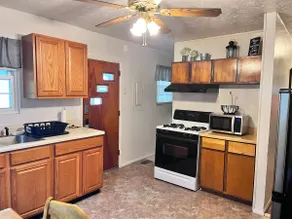 Cute Little Whole House For Rent<br>Franklin’s Lodge - Image 3