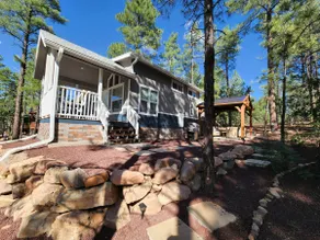 Luxurious Tiny Cottage-Relax-Hike-Fish-Eat!! - Image 2