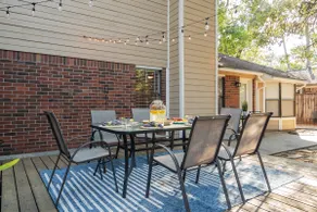 SERENE BOHEMIAN MANOR|FAMILY RETREAT|4BD 2.5BA - Image 2