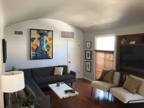 Spanish Cottage in Trendy Melrose District - Image 2