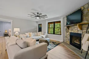 Venture Cabin in Shenandoah Valley - Image 2