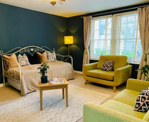 Beautiful, boutique, central apartment - Image 4