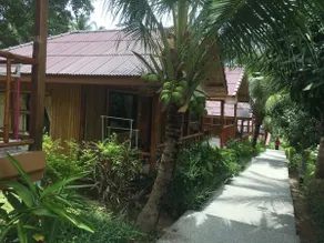 PawPaw Resort - Garden view bungalow 16 - Image 5