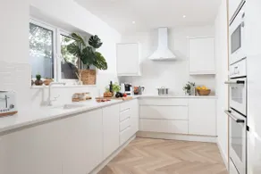Large House - Hot Tub, Sauna, Games & Cinema Room - Image 4