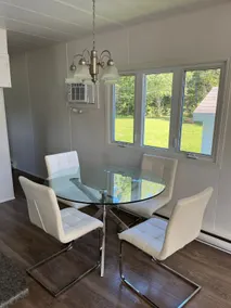 Cheerful 3 bedroom home with a river view - Image 3
