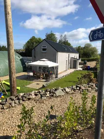Peg’s Cottage- Monaghan Countryside -4 Bed-Sleep 9 - Image 3