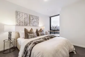 Suave Condo in Trendy PrahranSteps to Greville St - Image 5