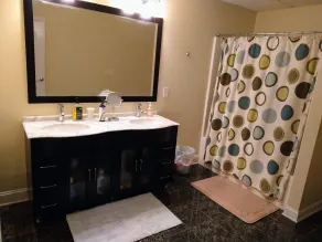 Charming Guest Suite in Country Club Neighborhood - Image 4