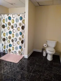 Charming Guest Suite in Country Club Neighborhood - Image 3