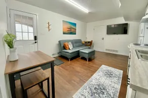 Main-Level Suite w/ Full Kitchen - Image 2
