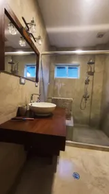 New with jacuzzi: central, comfortable and elegant. - Image 4