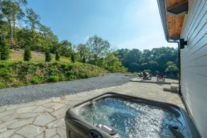 Luxury Cabin+Stunning Mountain Views+25 min to AVL - Image 5