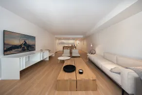 Deluxe One Bedroom (1200 SQFT) Beach Service - Image 3