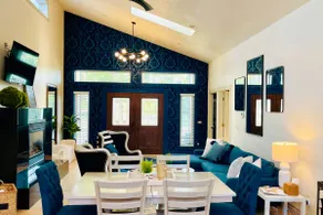 The Lofts @ The Indigo | Stylish Retreat | Bright - Image 2