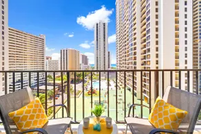 City & Ocean View Near Waikiki Beach w/ Parking - Image 2