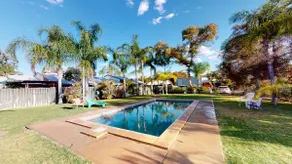 Paradise in Alice Springs, 2 b/room & carport - Image 2