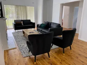 Three Birds House - Image 5