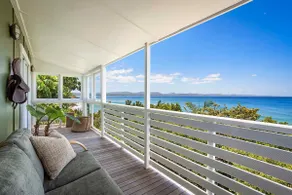 Byron Bay Accom - Wategos Beach House - 33 Marine Parade - Pet Friendly - Image 2