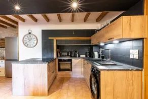 Beautiful apartment, located in the heart of the city. - Image 4