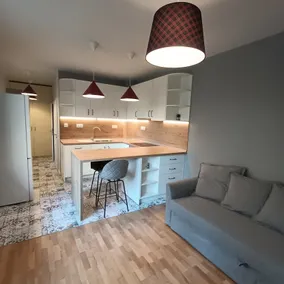 Studio 8 - Image 5