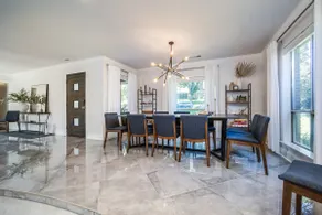 Relax with Style - Great Location and Amenities - Image 4