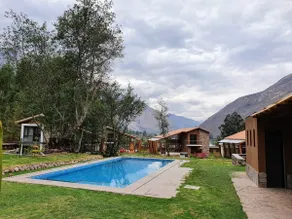 T'IKA WASI, Flower House. House with a pool - Image 3