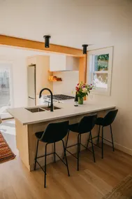 Laneway Cottage at Croteau Beach - Image 5