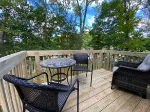 Spacious 1 Bedroom Cottage Close to Everything 1 - Image 3