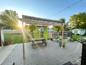 4BR Hot Tub Retreat | Dogs Welcome | Large Yard - Image 3