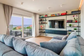 Lux4you-sea view-near Split airport-parking-wi-fi - Image 3