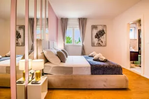 Lux4you-sea view-near Split airport-parking-wi-fi - Image 2