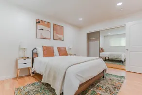 Comfortable 2BR Townhouse | Center of Elk Grove - Image 2