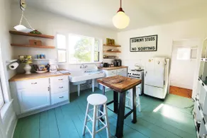 Rustic Chic Apartment in Historic Athens Village - Image 3