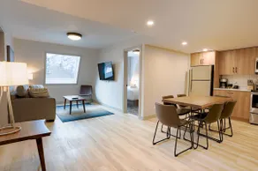 Basecamp Suites Banff-Superior King TwoBedroom Apt - Image 2