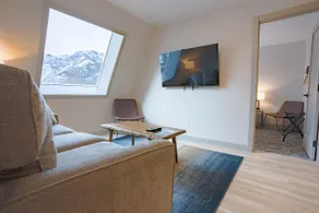 Basecamp Suites Banff-Superior King TwoBedroom Apt - Image 4