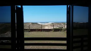 Beachfront bungalow leisure structure parking - Image 2