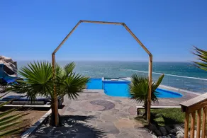Triton's Place Oceanfront-Heated Pool - Image 4