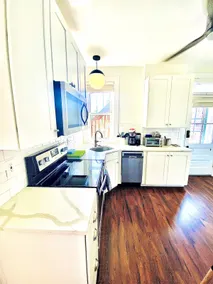 Victorian Manor a Charming 2BR in Clayton - Tamm - Image 4
