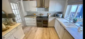 One Bedroom Studio with full kitchen & log burner. - Image 5