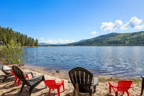 Cozy Lakefront Cabin- Dock, Views & Total Comfort - Image 3