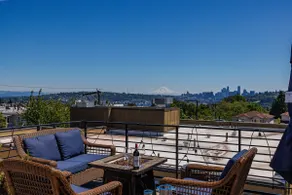 Family Gathering Home, Garage, Roof Deck, Sleeps 6 - Image 3