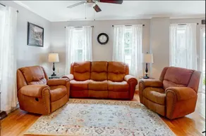 Retreat in Ludlow - Image 2