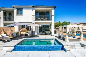Elegant Lakefront Villa Breeze of the Lake - Image 5
