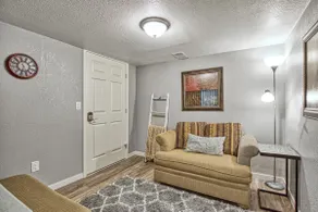 Adorable 2 Bedroom Basement Apartment - Image 2