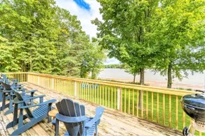 Pet-Friendly Mosinee Retreat w/ Private Dock! - Image 3