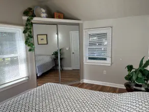 Entire 3 Bedrooms/2 bathrooms 2 story house - Image 3