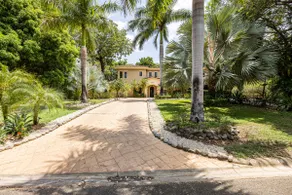 Exquisite Luxury 7 bed Home Inf Pool, 3 min Walk to Beach, Hacienda Pinilla golf - Image 2