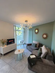 Chez Emma & Louise | House with parking - Image 3