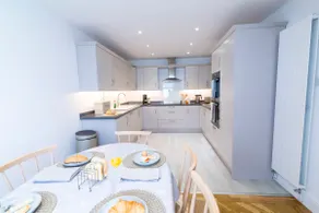 Central Lytham, Sleeps 6, LogBurner, Parking, Wifi - Image 3