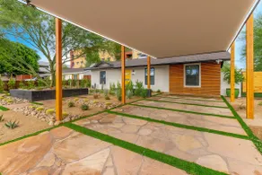 Modern dwn twn 3BR/3BR W/ pool & spa - Image 3